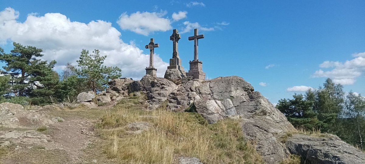 U Tří křížů (817 m)