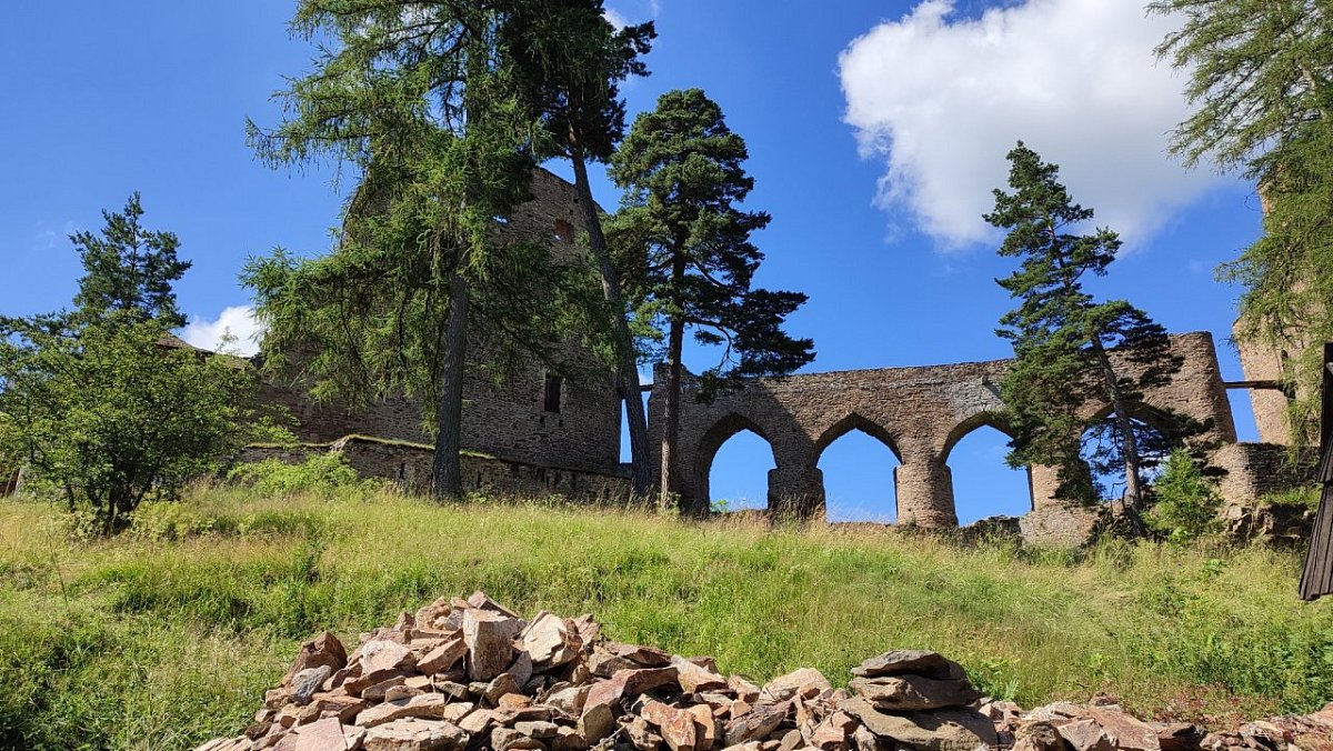 Velhartice (650&nbsp;m)