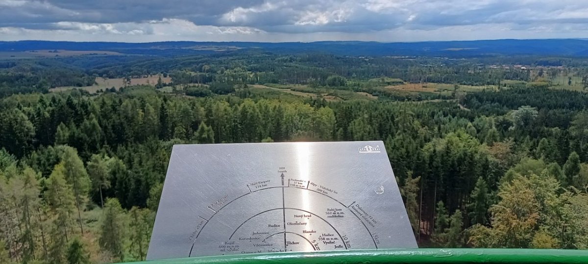 Podvrší (590 m)