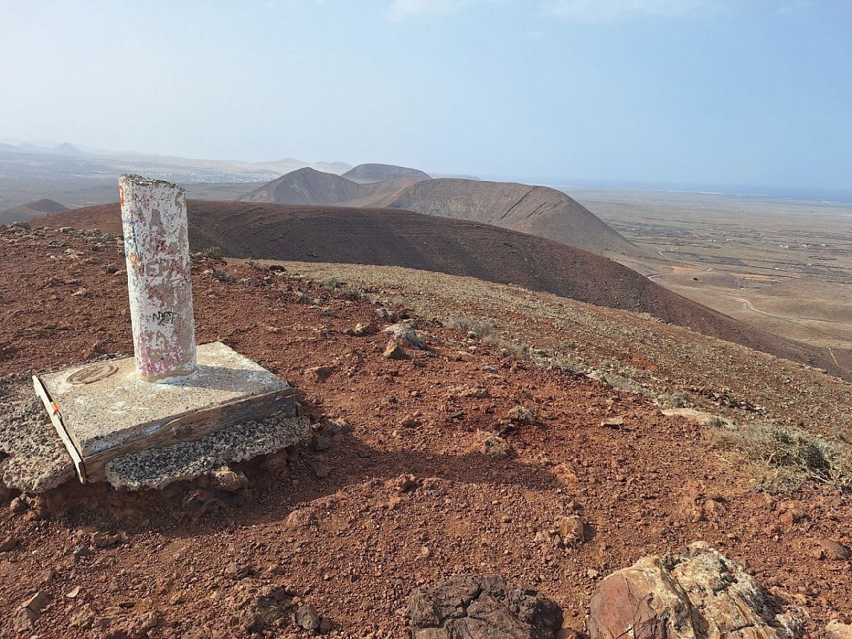 Bayuyo (272 m)