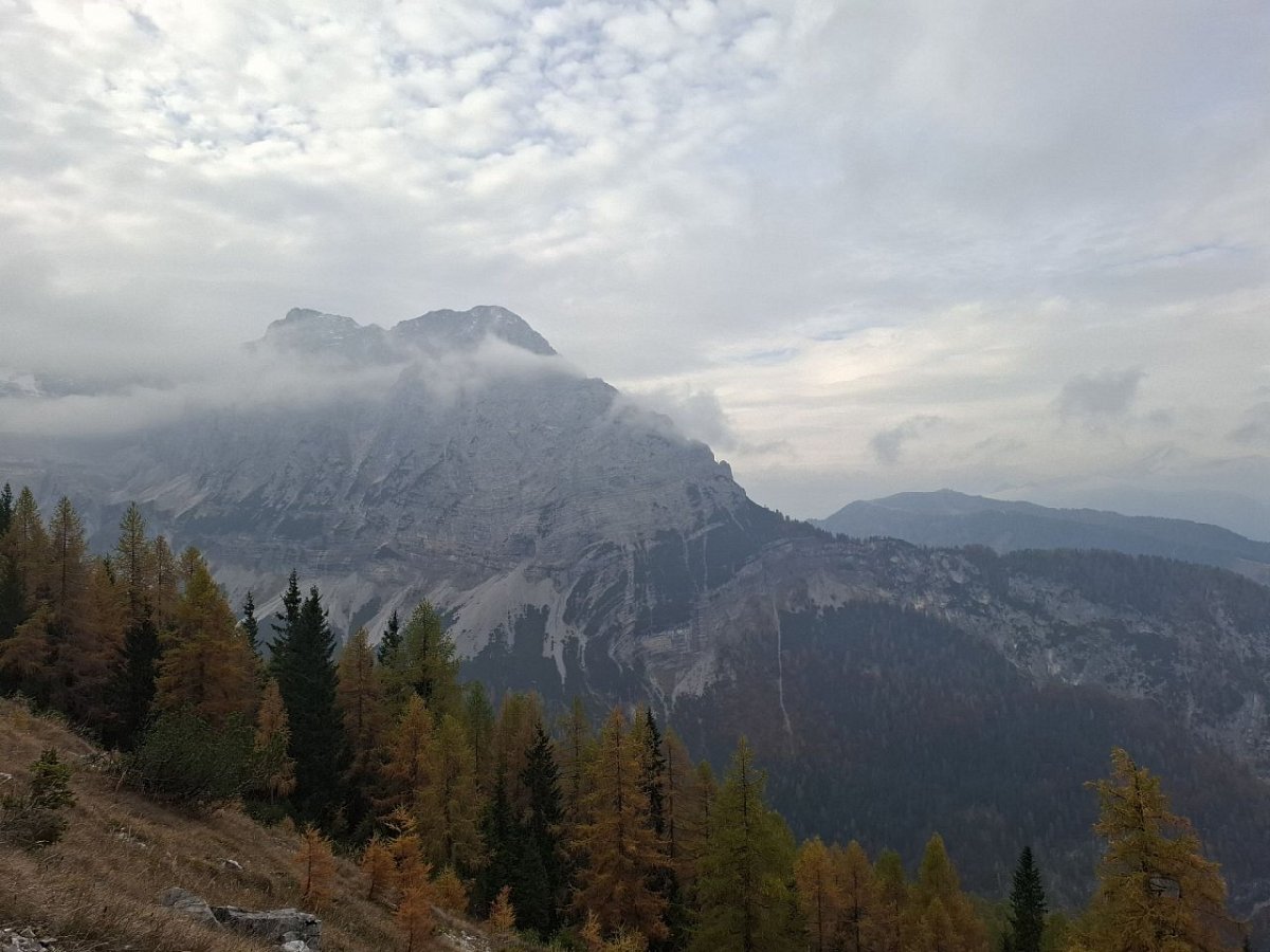 Cima Casinei (2025&nbsp;m)
