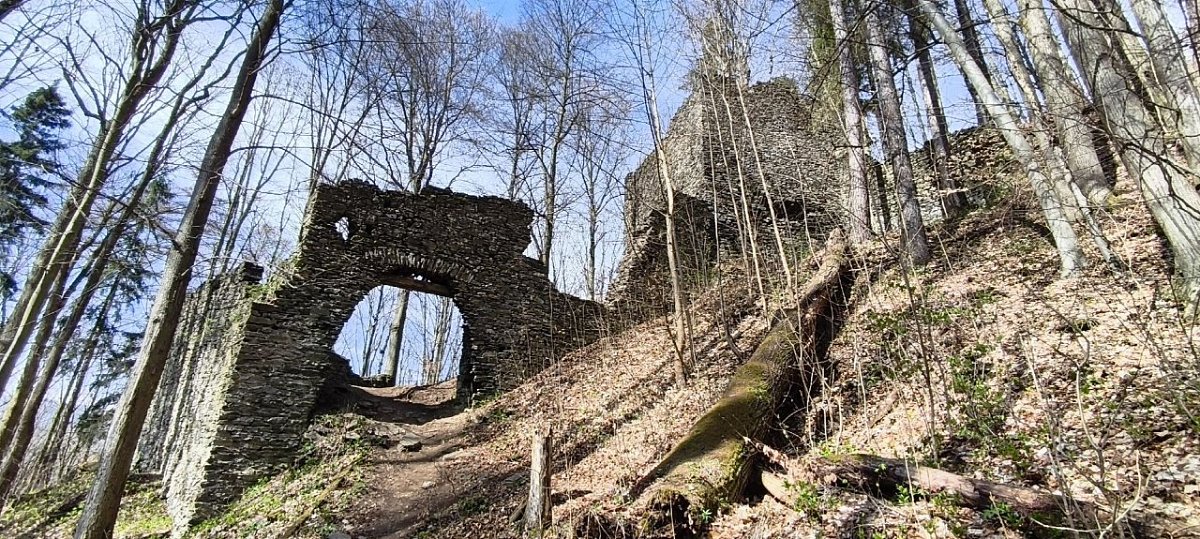 Nový hrad (530&nbsp;m)