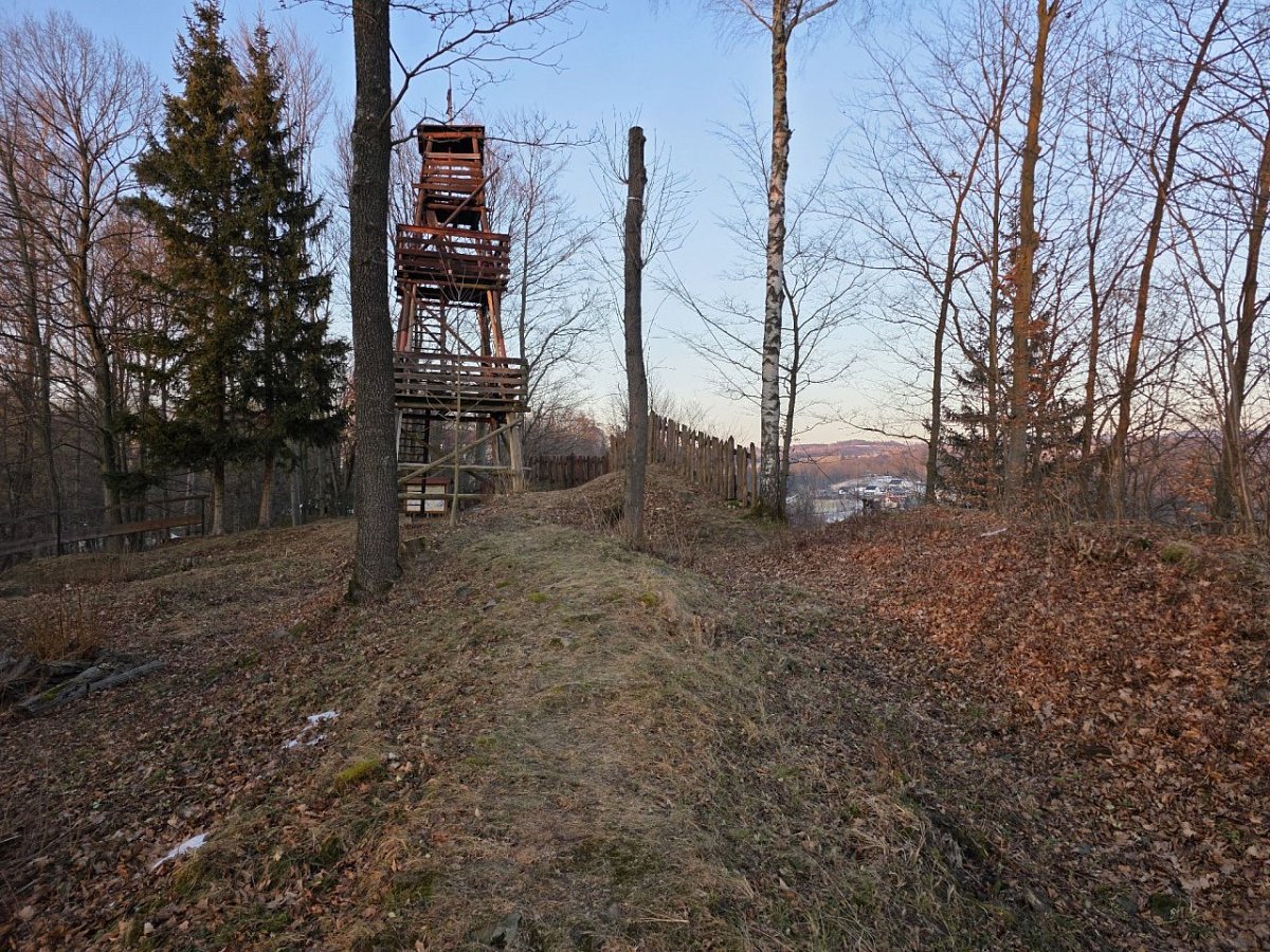 Skuhrov - zřícenina (429&nbsp;m)