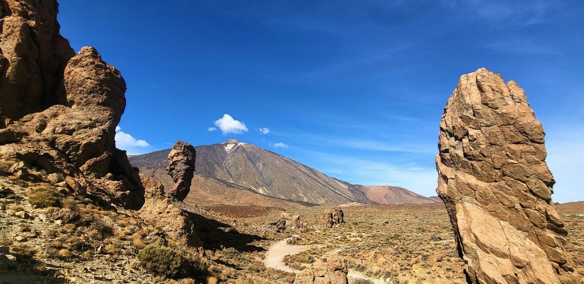 Roque Cinchado (2100 m)