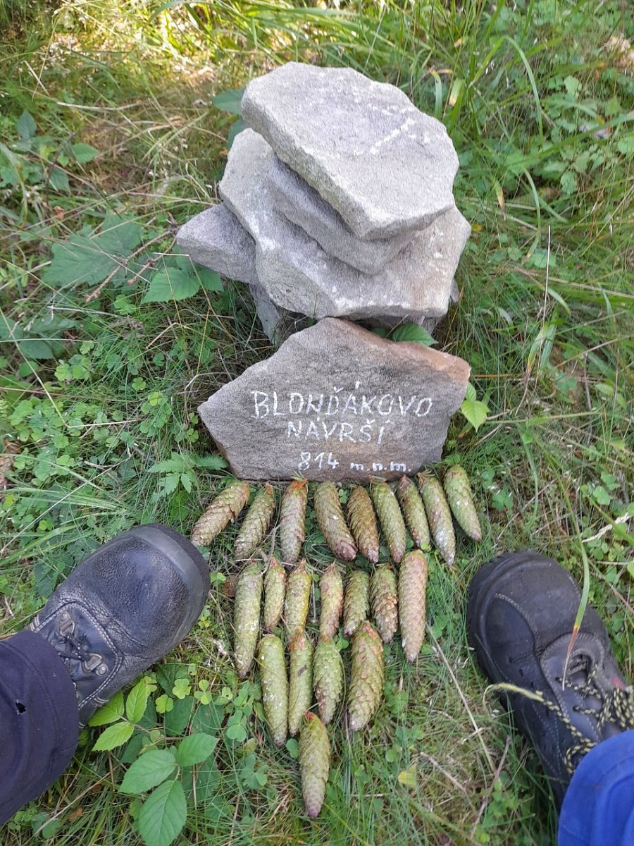 Blonďákovo návrší (814 m)