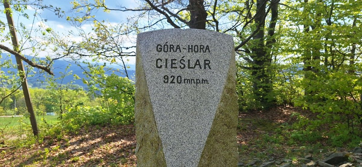 Česlar / Cieślar (921&nbsp;m)