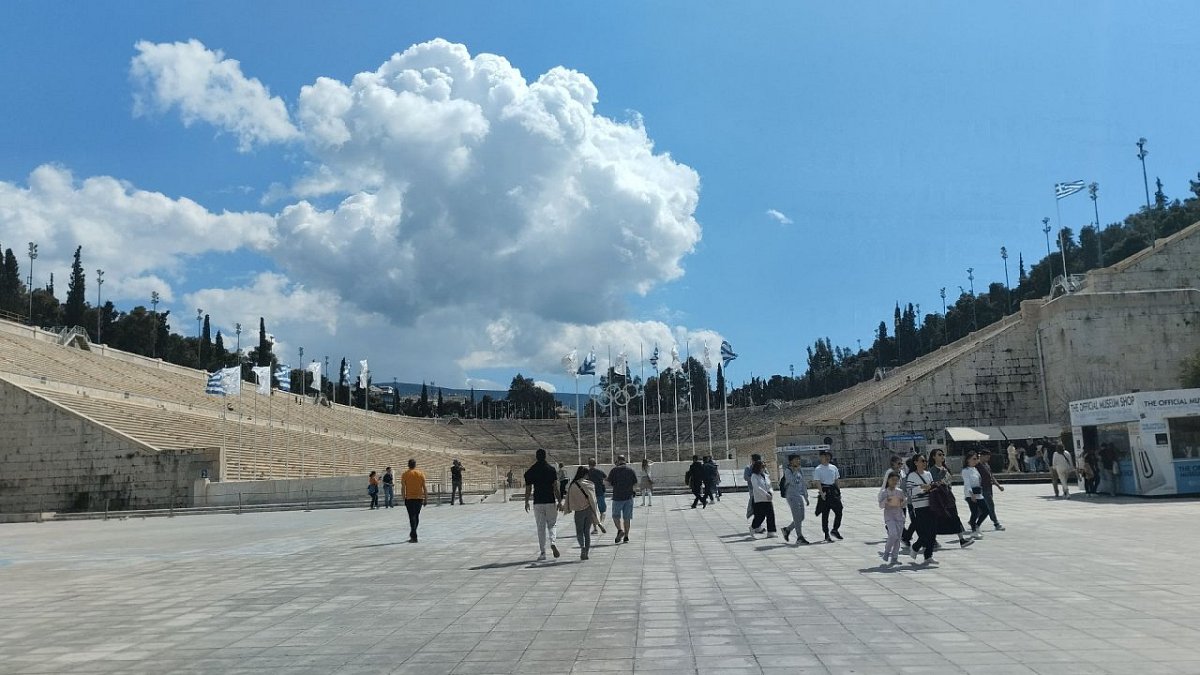 Αρδηττός (133 m)