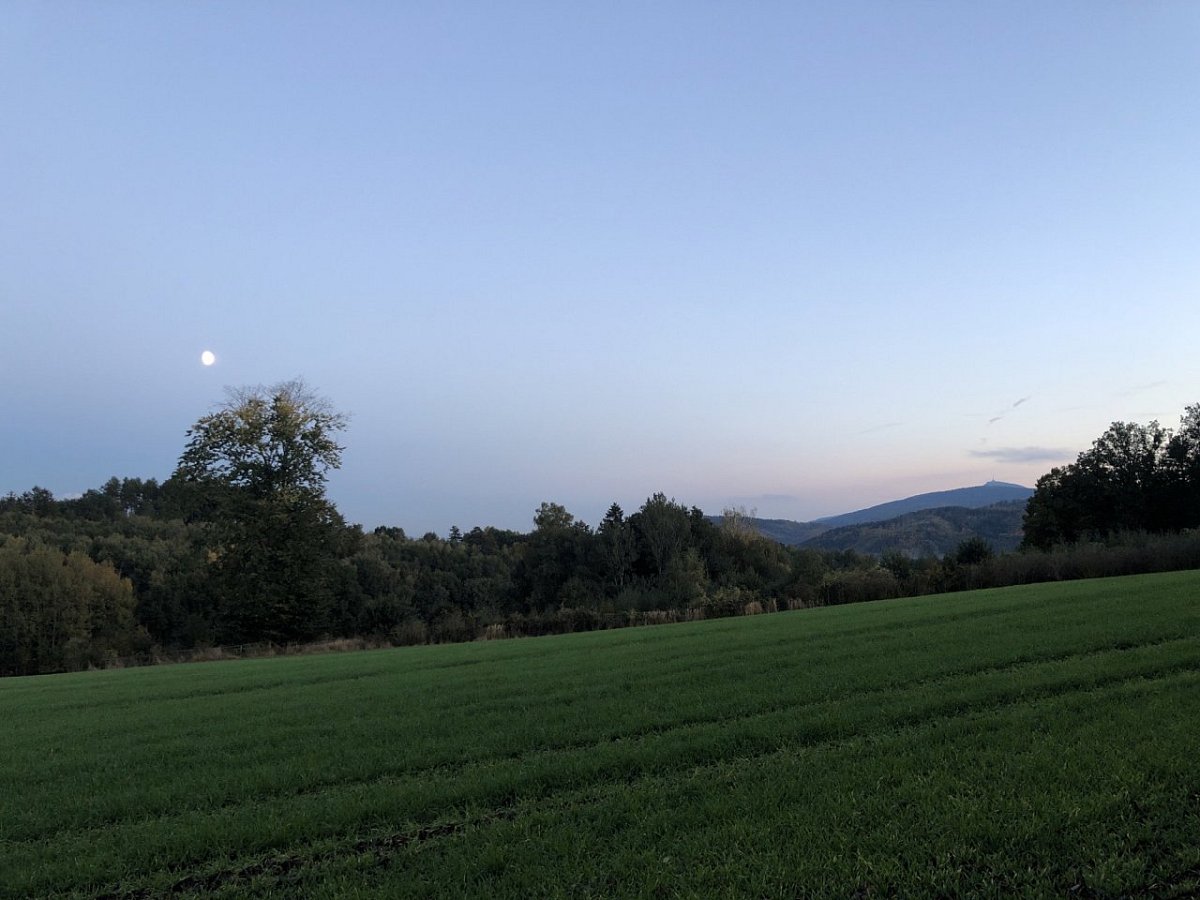 Nad Pekařkou (374 m)