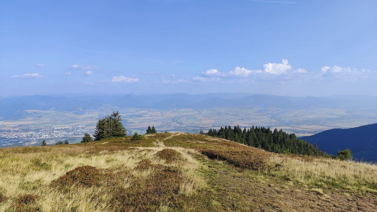 Humience (1398&nbsp;m)